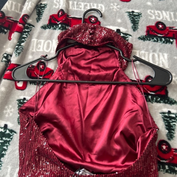 Dress - Picture 7 of 7